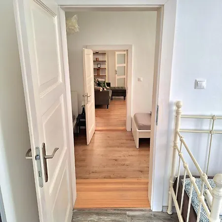 Emma - Old Town Апартаменти *